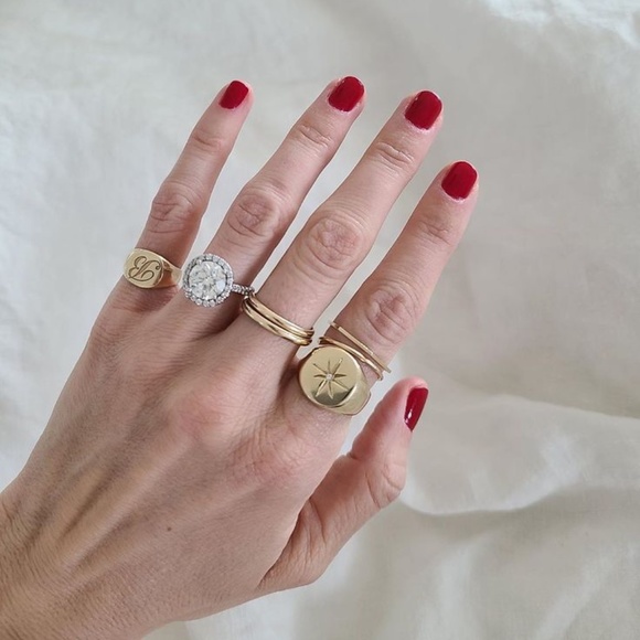 DIAMOND SIGNET RING - ANINE BING - SIZE 5 - SOLID 14K YELLOW GOLD - Picture 2 of 8